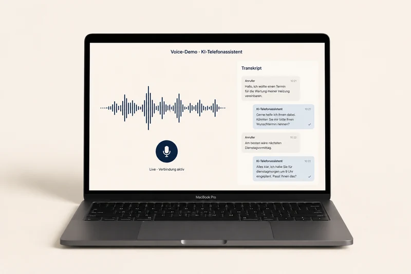 Laptop mit Voice-Demo-Interface des KI-Telefonassistenten